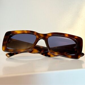 Jimmy Choo tortoise shell sunglasses square frame brown luxury designer y2k styl